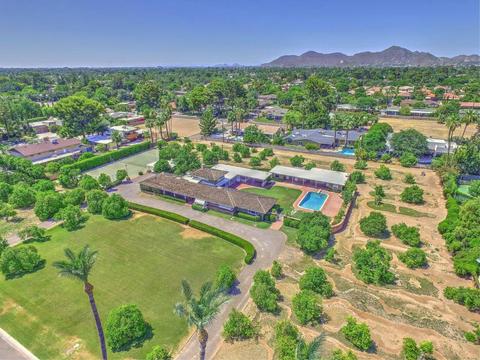 102 E Orangewood Ave, Phoenix, AZ 85020 photo 2