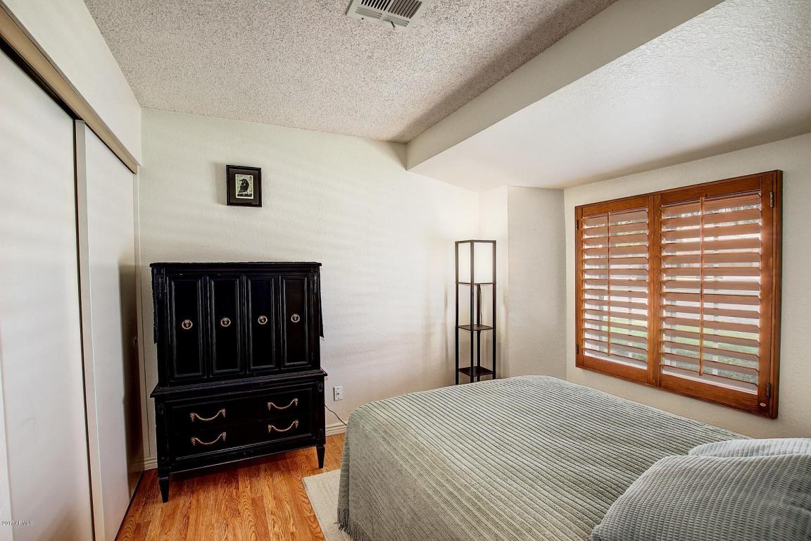 924 E Grandview Rd, Phoenix, AZ 85022 photo 17