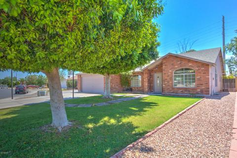 950 S Wanda Dr, Gilbert, AZ 85296 photo 1
