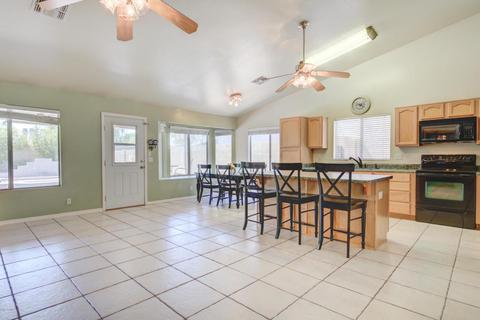 950 S Wanda Dr, Gilbert, AZ 85296 photo 9