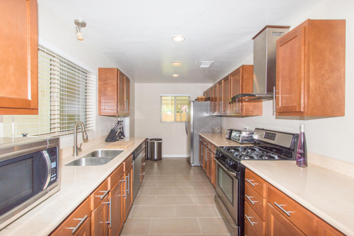 3032 E Pinchot Ave, Phoenix, AZ 85016 photo 6
