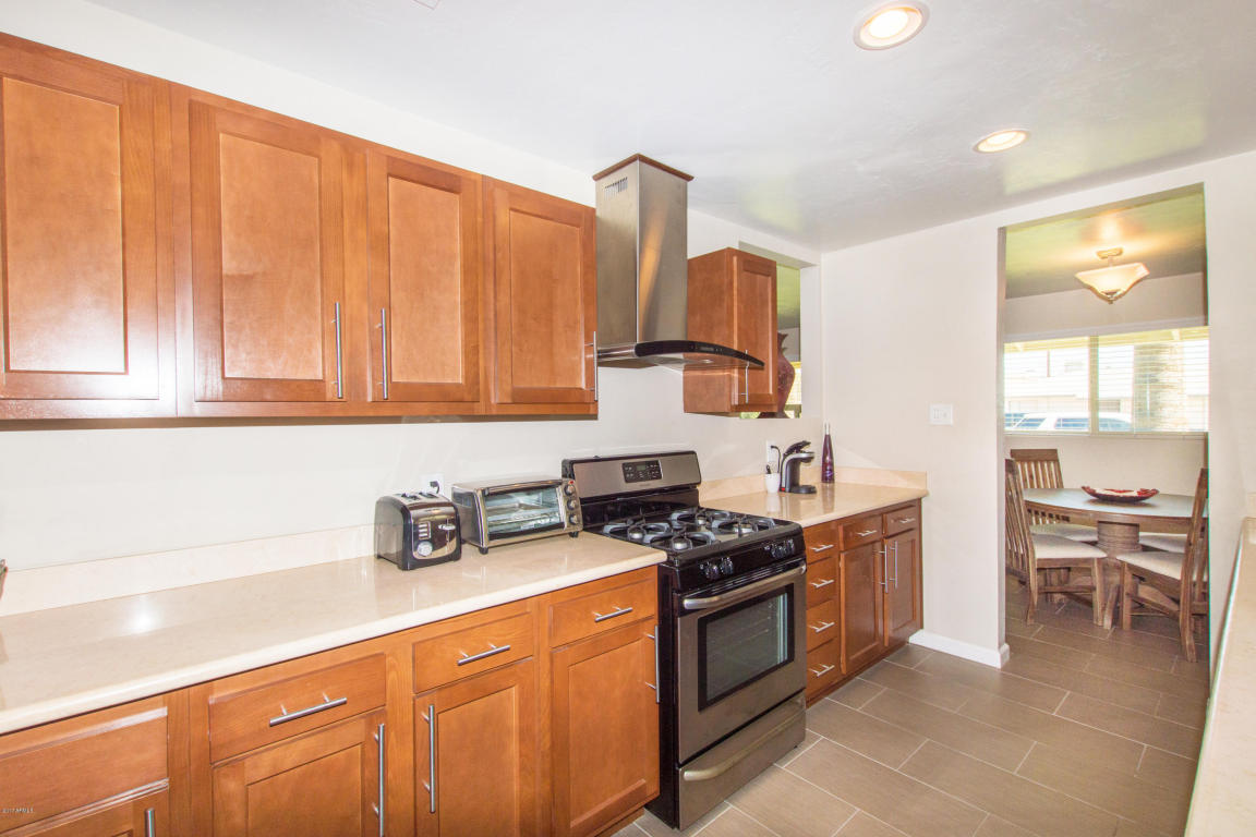 3032 E Pinchot Ave, Phoenix, AZ 85016 photo 8