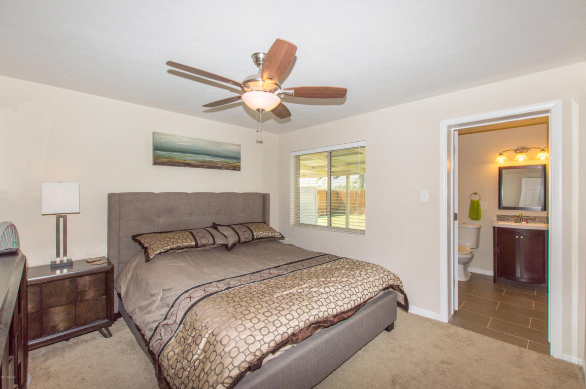 3032 E Pinchot Ave, Phoenix, AZ 85016 photo 10