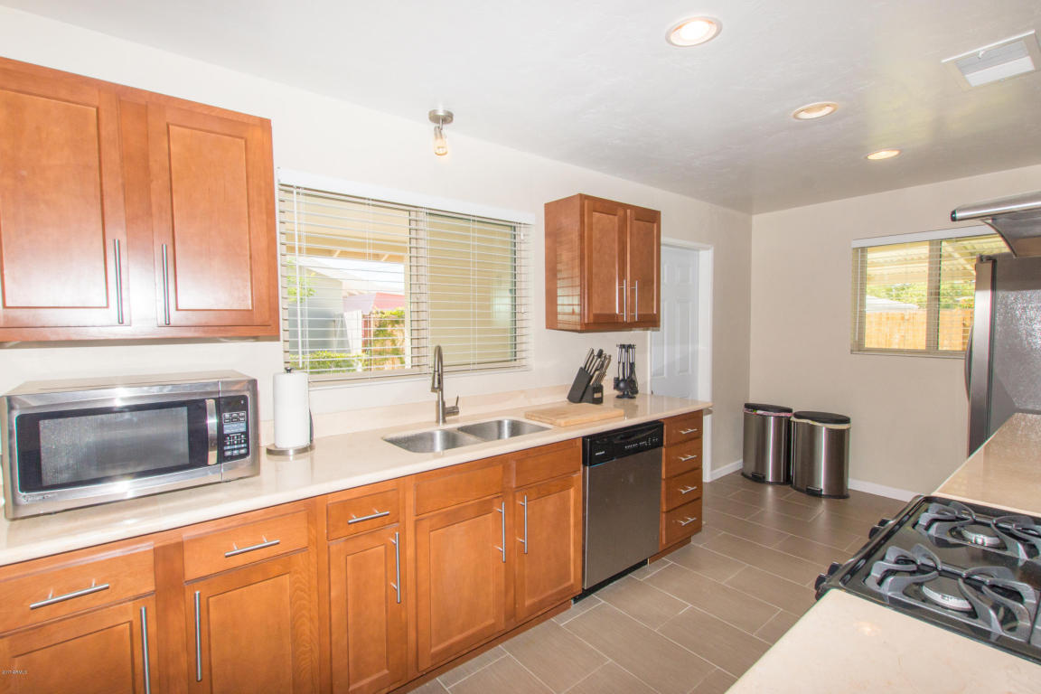3032 E Pinchot Ave, Phoenix, AZ 85016 photo 5