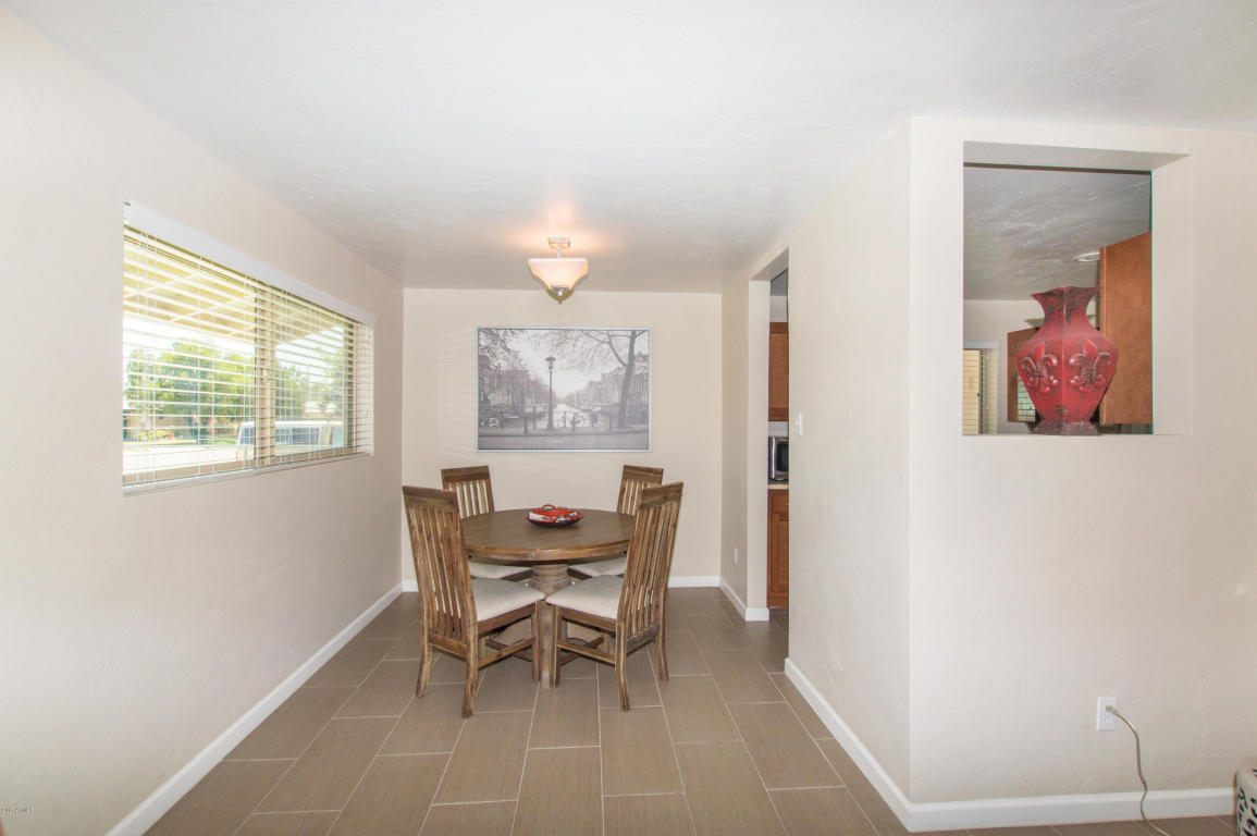 3032 E Pinchot Ave, Phoenix, AZ 85016 photo 4