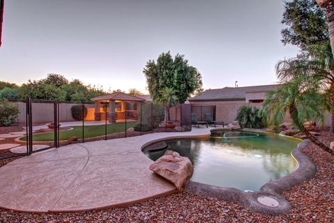 864 E Harrison Ct, Gilbert, AZ 85295 photo 4
