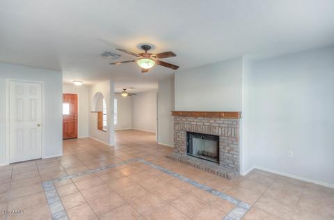 1402 E Tremaine Ave, Gilbert, AZ 85234 photo 3