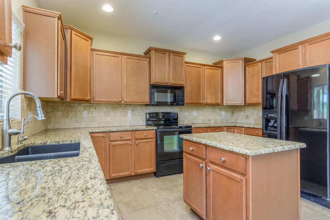 1445 Elgin St, Gilbert, AZ 85295 photo 4