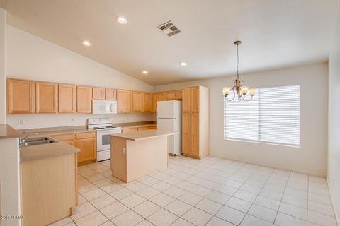 4057 S Summer Ct, Gilbert, AZ 85297 photo 8