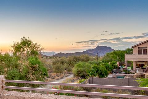6908 E Sugarloaf Cir, Mesa, AZ 85207 photo 2