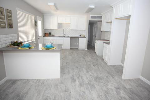 2525 W Freeway Ln, Phoenix, AZ 85021 photo 9