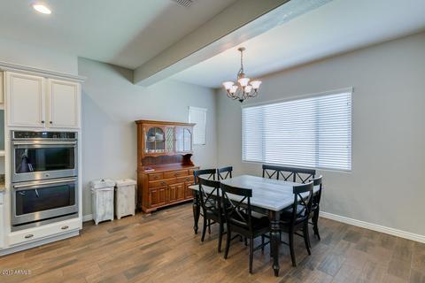 2528 E Tomahawk Ct, Gilbert, AZ 85298 photo 4