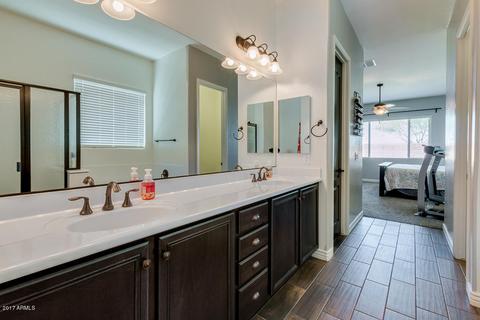 2528 E Tomahawk Ct, Gilbert, AZ 85298 photo 9