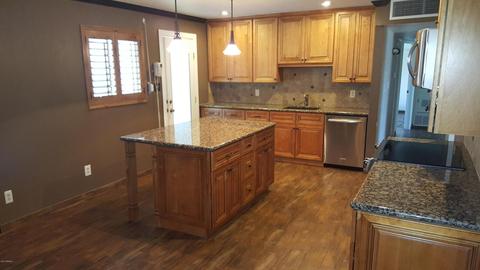 2331 W Freeway Ln, Phoenix, AZ 85021 photo 5