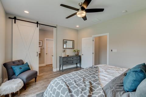 921 E Montebello Ave, Phoenix, AZ 85014 photo 11