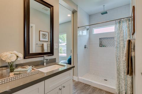 921 E Montebello Ave, Phoenix, AZ 85014 photo 12