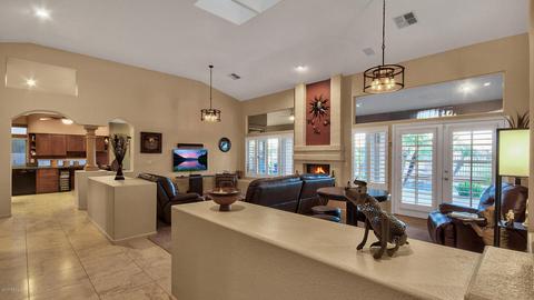 1661 E Glenhaven Dr, Phoenix, AZ 85048 photo 8