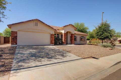 2961 E Morgan Dr, Gilbert, AZ 85295 photo 3