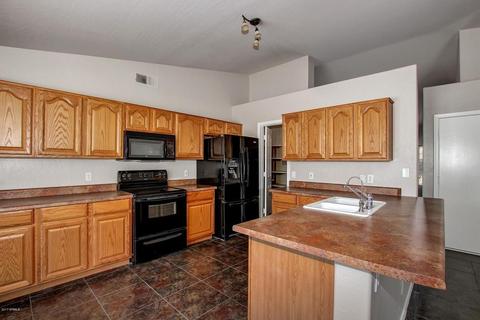 2961 E Morgan Dr, Gilbert, AZ 85295 photo 12