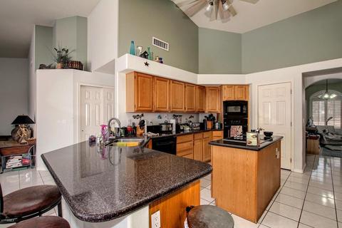 2561 E Laurel St, Mesa, AZ 85213 photo 4