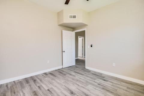 811 Echo Ln, Phoenix, AZ 85020 photo 43