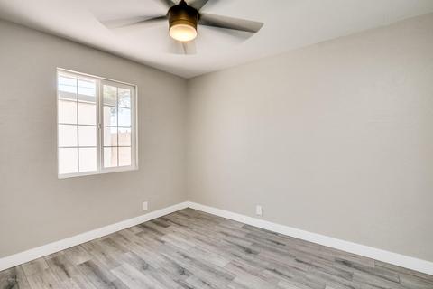 811 Echo Ln, Phoenix, AZ 85020 photo 24
