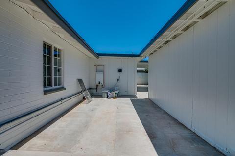 811 Echo Ln, Phoenix, AZ 85020 photo 38