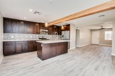 811 Echo Ln, Phoenix, AZ 85020 photo 7