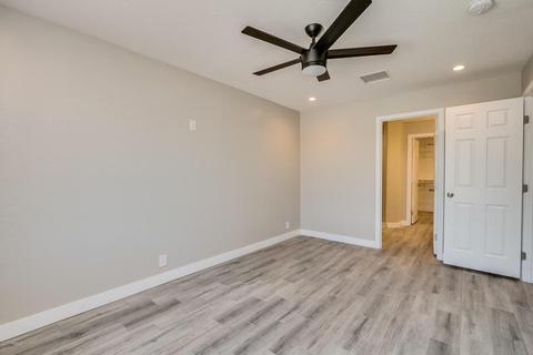 811 Echo Ln, Phoenix, AZ 85020 photo 14
