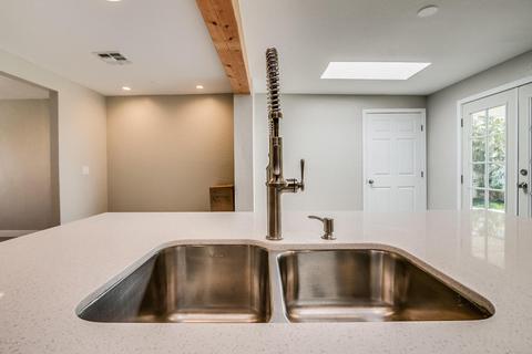 811 Echo Ln, Phoenix, AZ 85020 photo 10