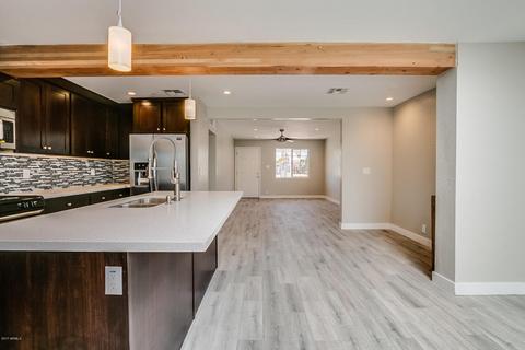811 Echo Ln, Phoenix, AZ 85020 photo 13