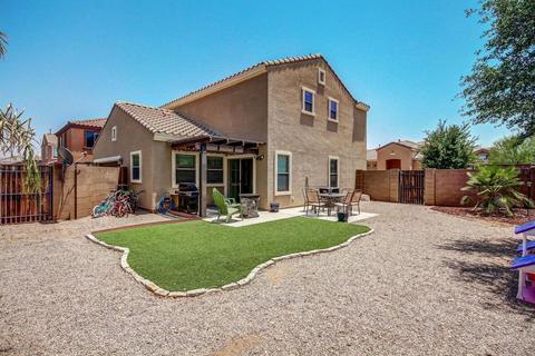 1646 S Martingale Rd, Gilbert, AZ 85295 photo 1