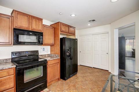 1646 S Martingale Rd, Gilbert, AZ 85295 photo 14