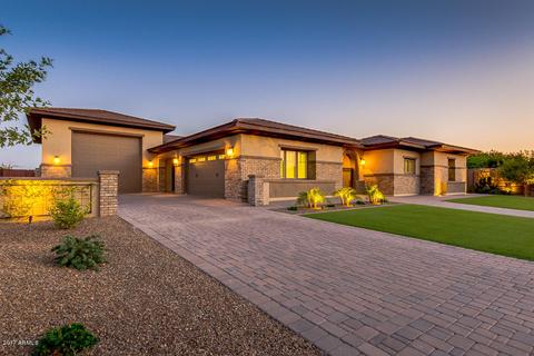 2033 E Aris Dr, Gilbert, AZ 85298 photo 5