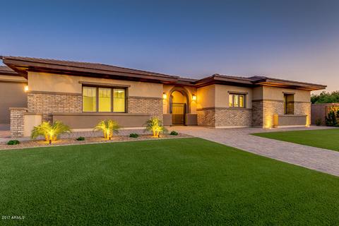 2033 E Aris Dr, Gilbert, AZ 85298 photo 1