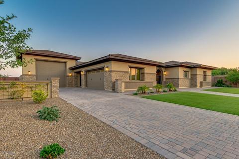 2033 E Aris Dr, Gilbert, AZ 85298 photo 3