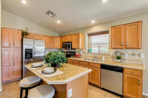 4610 E Karsten Dr, Chandler, AZ 85249 photo 1