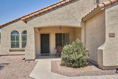 1316 E Macaw Dr, Gilbert, AZ 85297 photo 2
