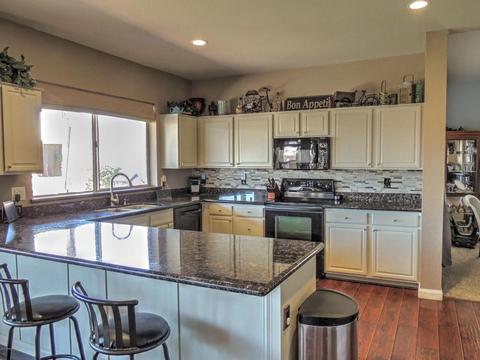 3825 E Windsong Dr, Phoenix, AZ 85048 photo 4