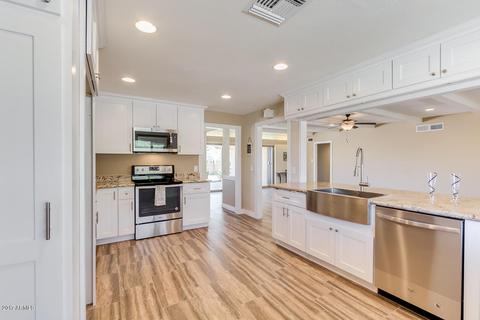 402 E Kachina Trl, Phoenix, AZ 85042 photo 4