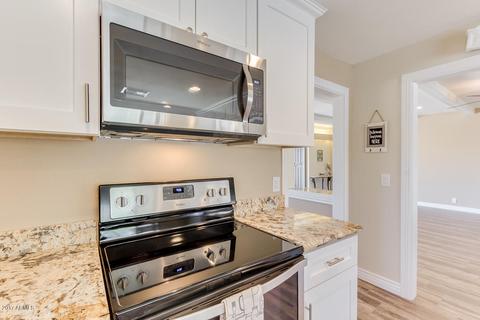 402 E Kachina Trl, Phoenix, AZ 85042 photo 13
