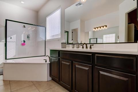 2831 E Killarney St, Gilbert, AZ 85298 photo 5