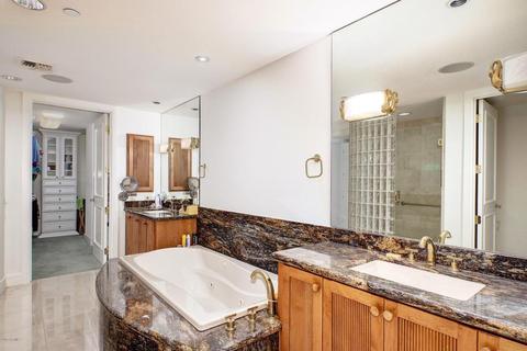 2402 Esplanade Ln #703, Phoenix, AZ 85016 photo 25