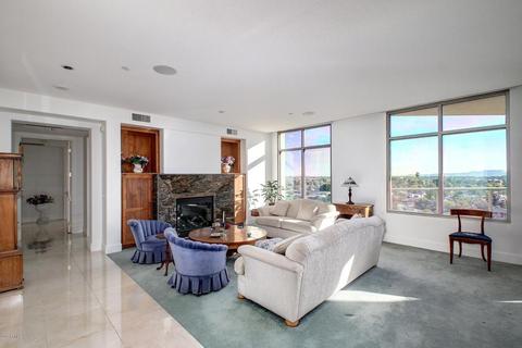 2402 Esplanade Ln #703, Phoenix, AZ 85016 photo 2