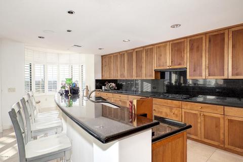 2402 Esplanade Ln #703, Phoenix, AZ 85016 photo 3