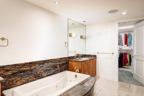 2402 Esplanade Ln #703, Phoenix, AZ 85016 photo 26