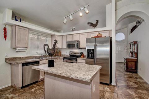 2136 E Rosemonte Dr, Phoenix, AZ 85024 photo 8