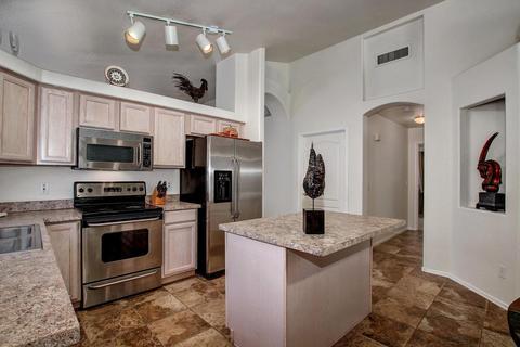 2136 E Rosemonte Dr, Phoenix, AZ 85024 photo 9