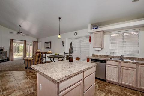 2136 E Rosemonte Dr, Phoenix, AZ 85024 photo 7