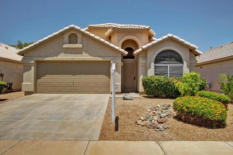 2136 E Rosemonte Dr, Phoenix, AZ 85024 photo 1